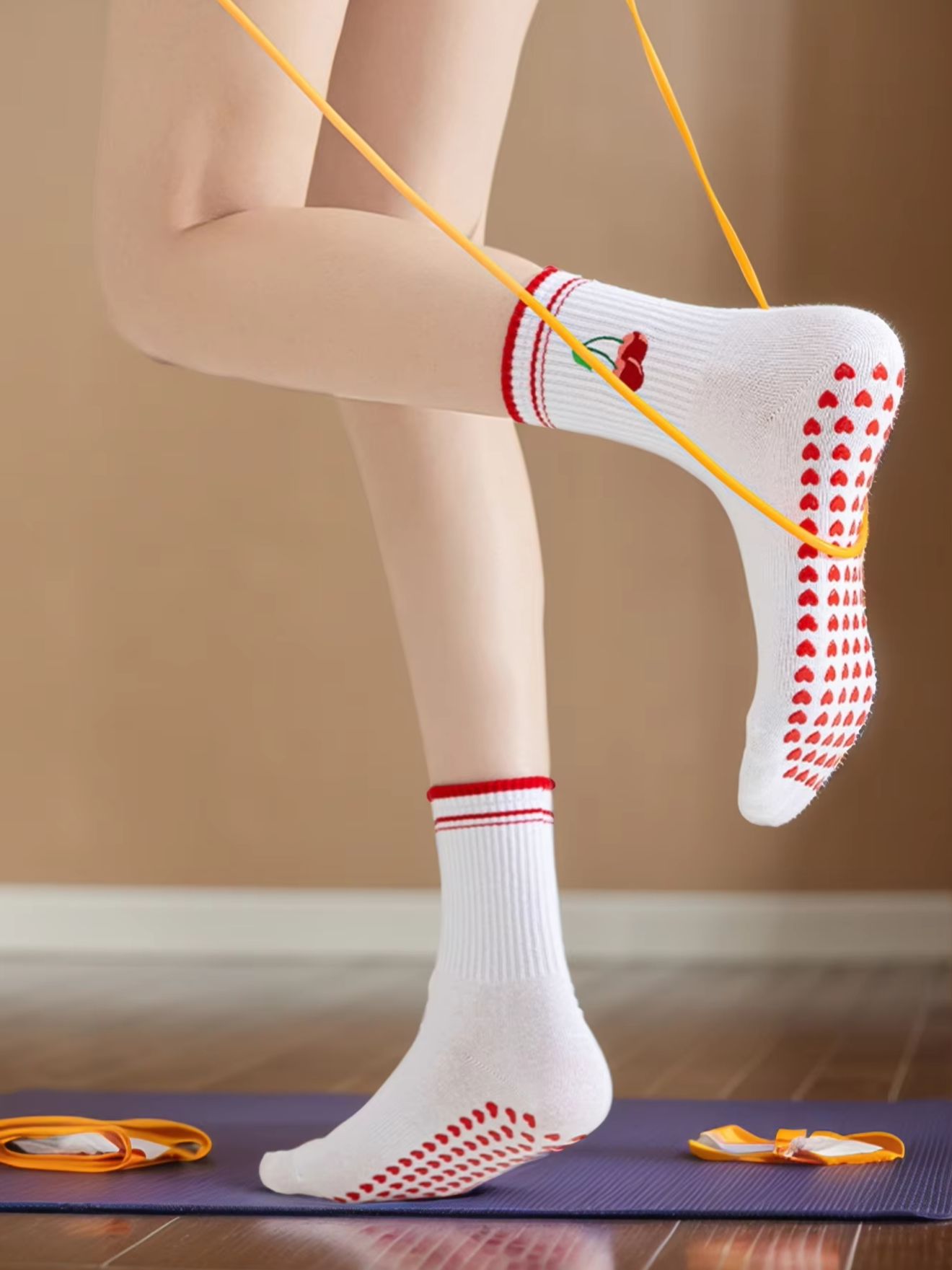 Yoga Mat - 1 Pairs Cross-Border Professional Yoga Socks,